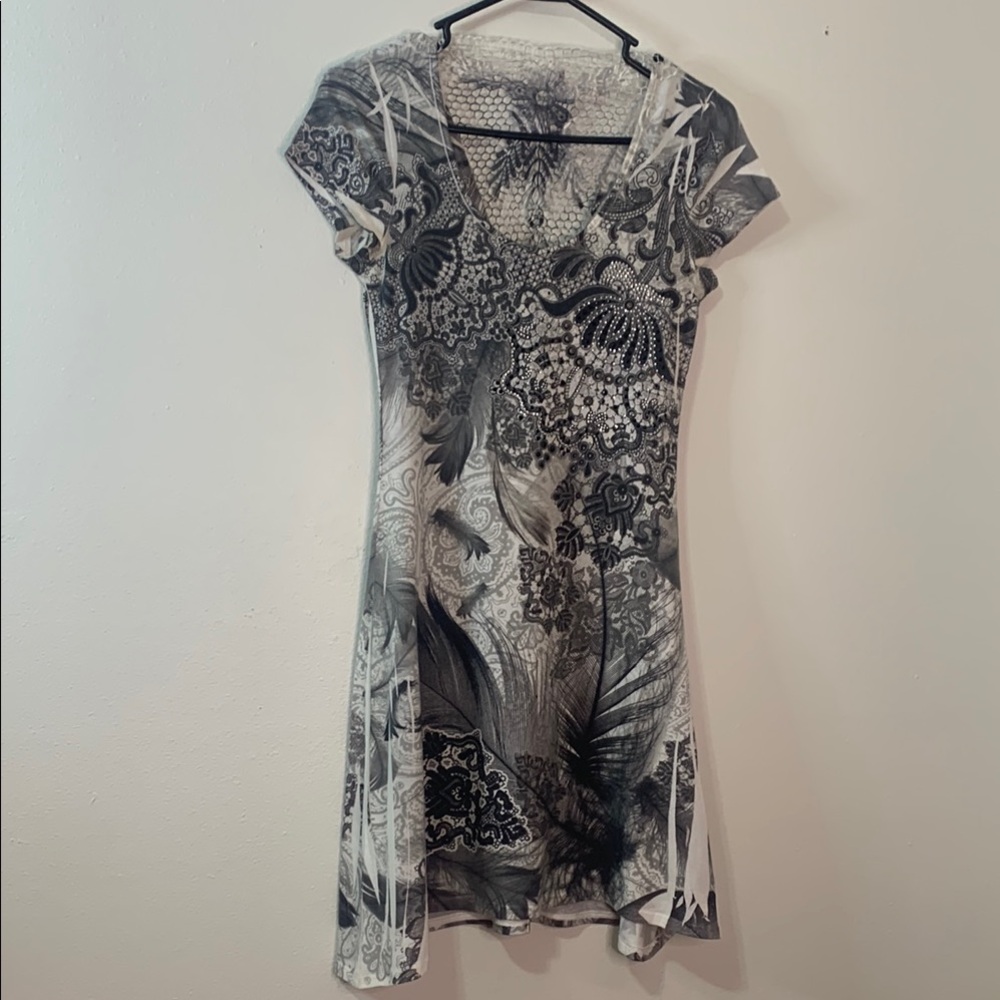 Chic Monochrome Patterned Mini Dress